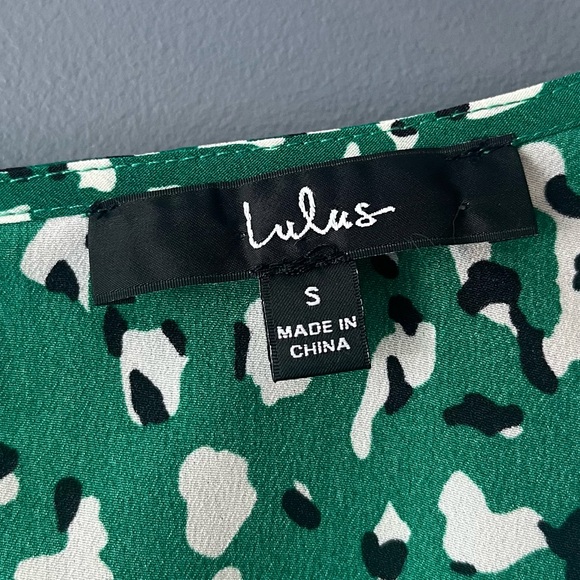 NWOT | Lulu’s Make Moves Green and Black Flounce Sleeve Romper - Picture 9 of 10